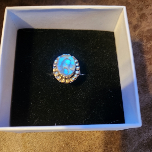 Jewelry - VINTAGE ALBALONE SHELL SZ 9 925 RING